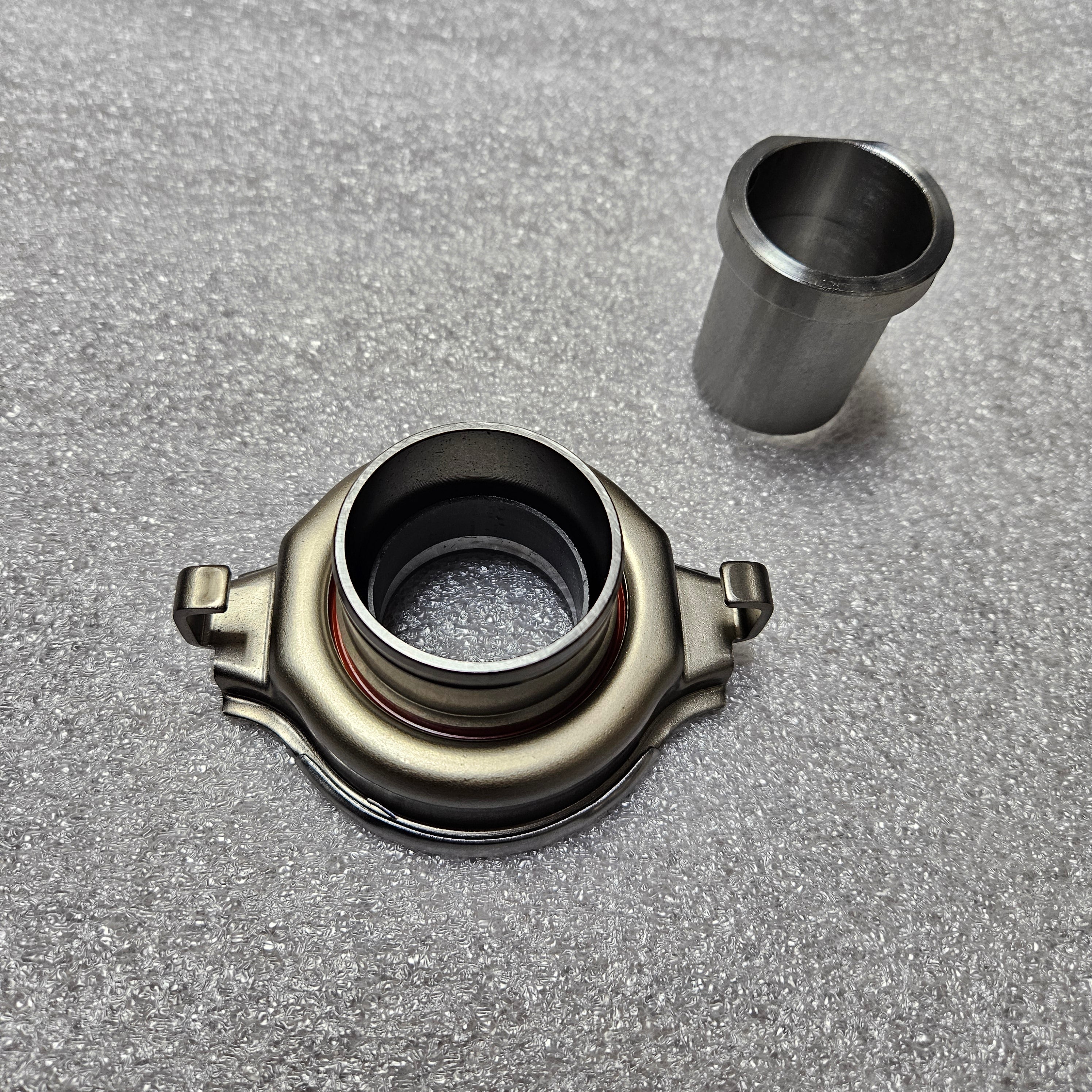 ZFD Pull Style Throwout Bearing and Sleeve Repair Kit